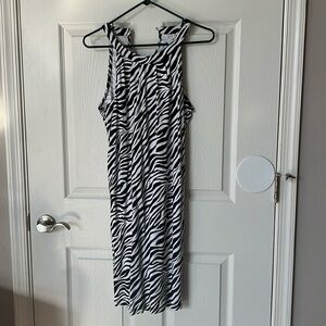 Zebra print sleeveless dress
New York company 
Size small